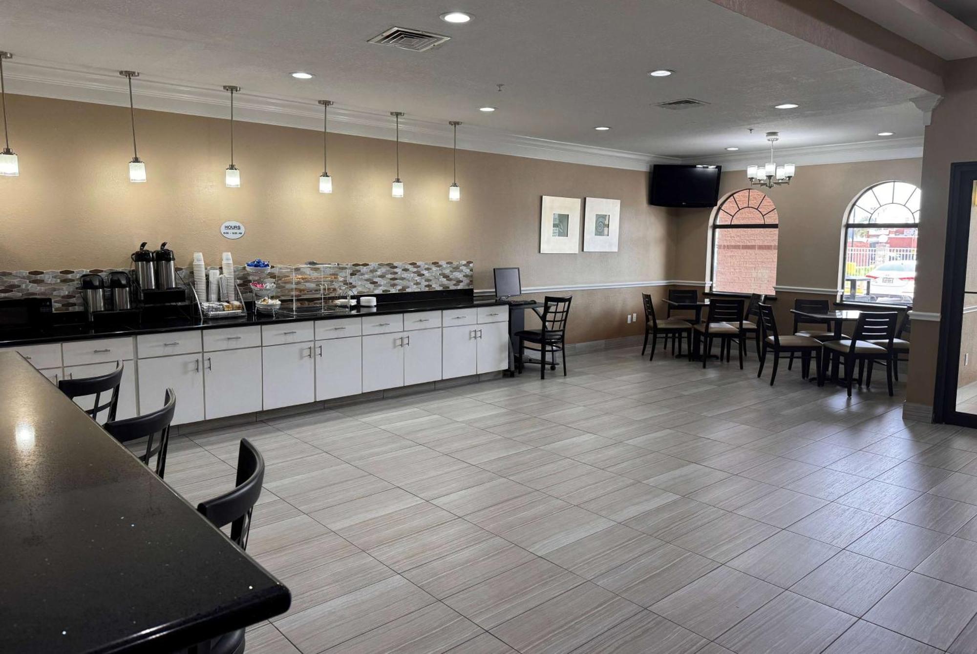 Super 8 By Wyndham Galveston Exterior foto