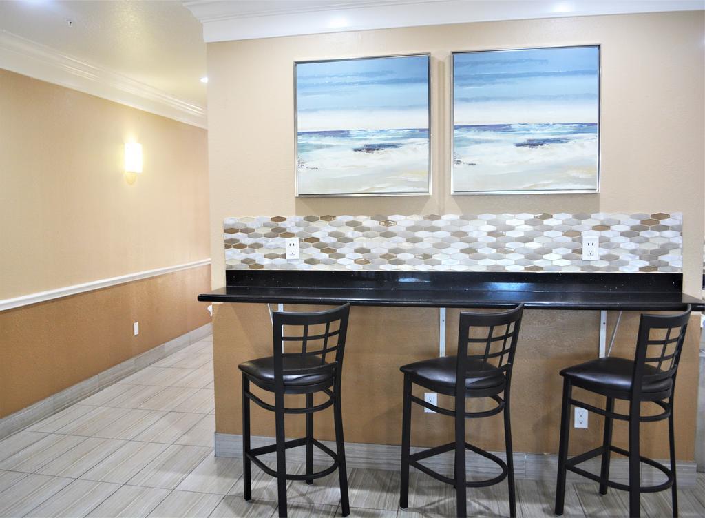Super 8 By Wyndham Galveston Exterior foto